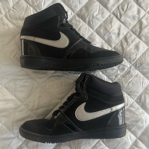 Black and Silver Nikes - Picture 2 of 6
